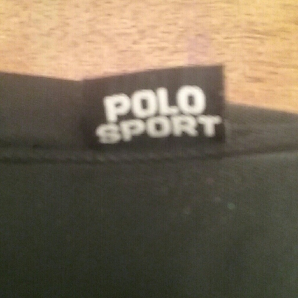 Polo - Picture 4 of 4